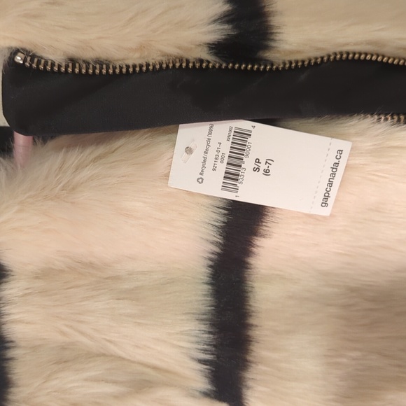 Girl's Gap Faux Fur Coat - Picture 3 of 4